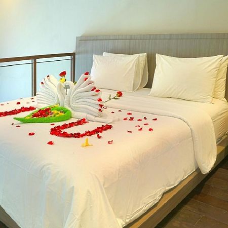 The Tanjung Seminyak Suites Bagian luar foto