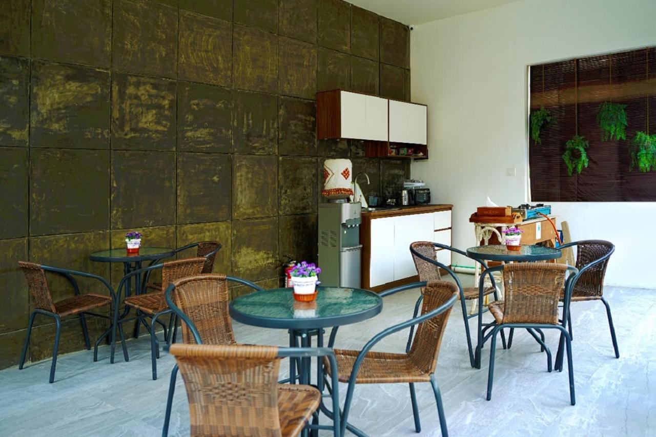 The Tanjung Seminyak Suites Bagian luar foto