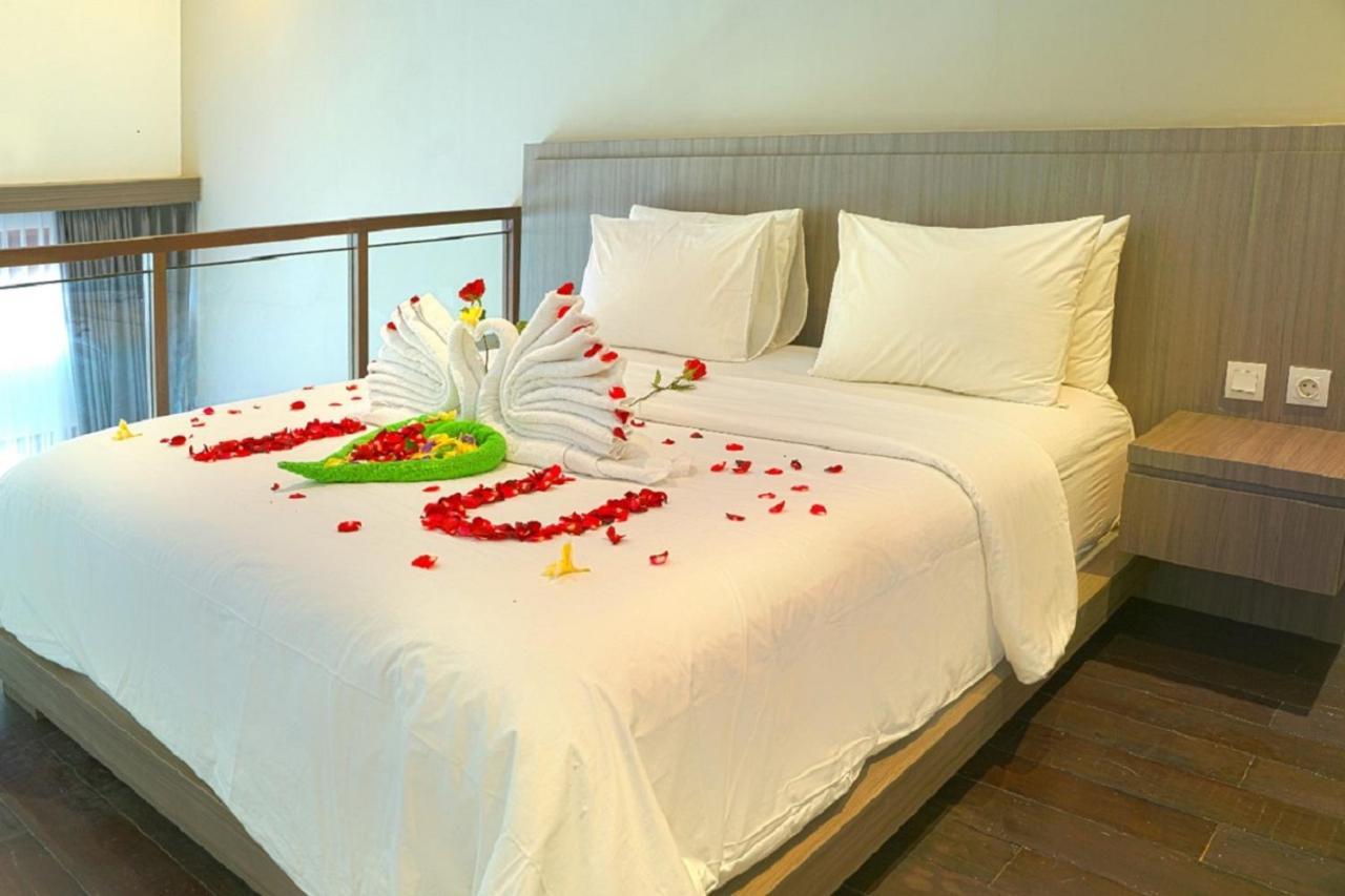 The Tanjung Seminyak Suites Bagian luar foto